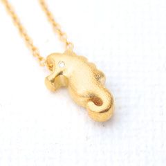 3D Mini Seahorse Necklace - 18k Gold Mini Seahorse Charm Necklace